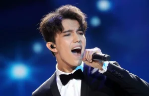 Димаш Құдайберген Ресейде «Жылдың ең үздік әншісі» атанды