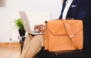 Оралда жеке кәсіпкер 600 млн теңгеден астам салық төледі