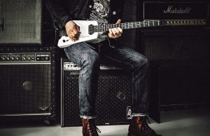 Қазақ әндері бізге жарамайды — радио басшысы