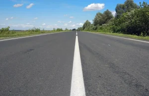 Тұтас бір сызықты кесіп өткендер жүргізуші куәлігінен айырылады