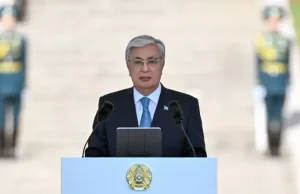 Қасым-Жомарт Тоқаев Мемлекеттік ту көтеру рәсіміне қатысты