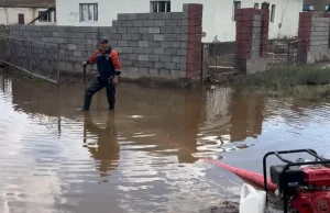 Жаңатаста үйлерді су басты: облыс әкімдігі мәлімдеме жасады