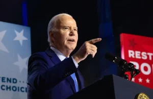 Байден президенттік сайлауға қатыспайтынын мәлімдеді