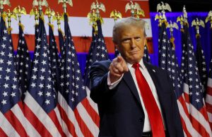 Дональд Трамп: Бастыны идіремін, тізеліні бүктіремін…