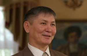 Жасын боп ақты бір дарын…