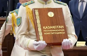 Халық қолдаса, жаңа Конституция қашан күшіне енеді?