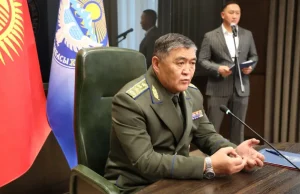 Қырғызстанда дүрбелең: Тәшиев ІІМ-ге жеткізілді