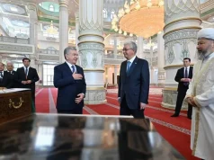 Тоқаев пен Мирзиёев Түркістандағы жаңа мешітті ашты